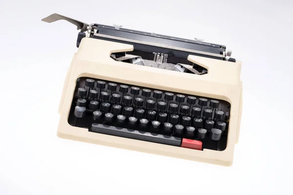 Schreibmaschine Der Alten Schule Isoliert Auf Weißem Hintergrund Schriftstellerkonzept — Stockfoto