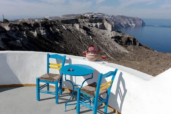 Mediterrane Terras Met Geweldig Uitzicht Zee Caldera Van Santorini Eiland — Stockfoto