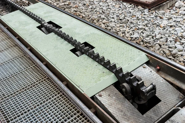 Primer Plano Ferrocarril Cremallera Engranaje —  Fotos de Stock