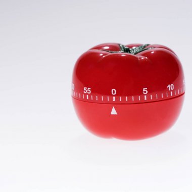 Yumurta saati mockup bir domates izole şeklinde