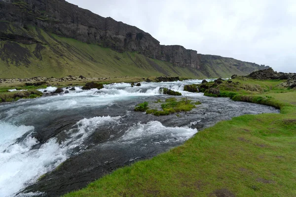 Horský Potok Studená Voda Tekoucí Skalách Kamenech Island — Stock fotografie