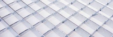 Panoramik görüntü. Endüstriyel galvanize metal şebeke. Metal arkaplan