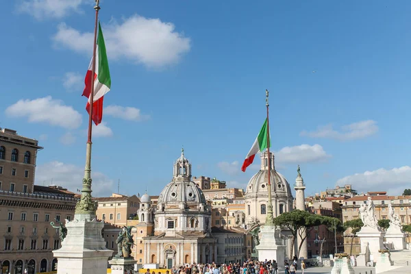 Italian Flags Hanging Historical Center Rome Italy — Stock Photo, Image