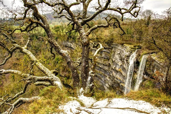 Gujuli 的瀑布。Araba。西班牙. — 图库照片