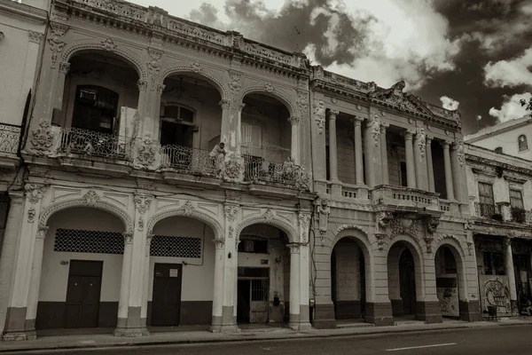 Colonial building in the Cuban capital, Havana. This building is in front of the boardwalk, a place frequented by the inhabitants of the city.