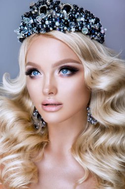 Parlak makyaj ile Beautyful Kız