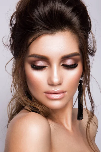 Steal the Spotlight with Your Party Makeup