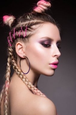 güzel genç kadın yüzü