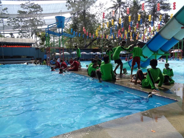 Kediri Ostjava Indonesien November 2019 Gymnasiast Pool — Stockfoto