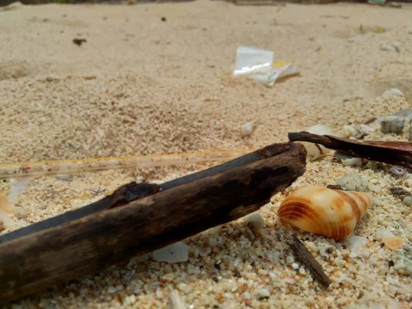 Müll Strand Sieht Schmutzig Und Chaotisch Aus Die Umweltverschmutzung Weil — Stockfoto