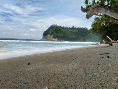 Sahilde altın kum arka planda. Kum dokusu. Güzel kumsalı olan altın kum.