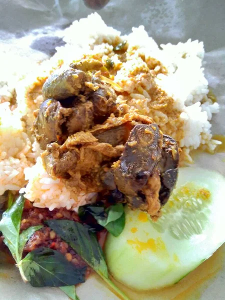 Nasi Bungkus Nasi Campuran Makanan Masakan Indonesia Nasi Dengan Hati — Stok Foto