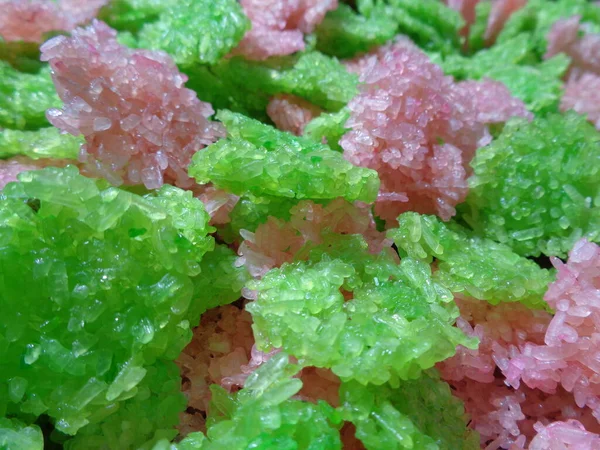 Nyers Zöld Rózsaszín Rengginang Rengginang Hagyományos Indonéz Vastag Rizs Keksz — Stock Fotó