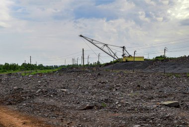 Tarak makine kazı Hafriyat, taş ocağında işe