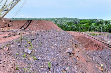 Tarak makine kazı Hafriyat, taş ocağında işe