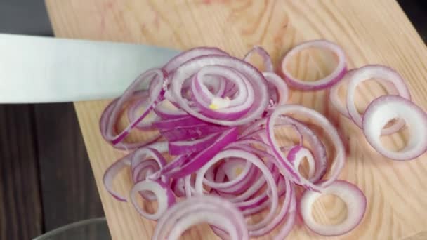 Professional Chef Moves Sliced Purple Onion Cutting Board Bowl Knife — Stock Video