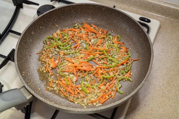 Chopped vegetables on frying pan healthy food — Stock Photo, Image