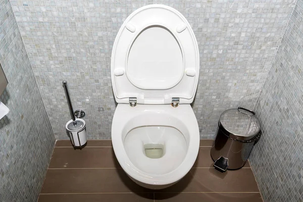 Flush toilet bowl — Stock Photo, Image