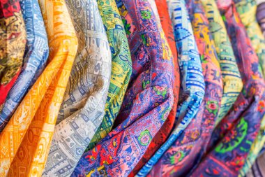 Etnik desenleri ile tekstil