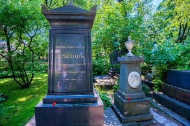 St.Petersburg, Rusya - Haziran, 2015: Krilov mezar