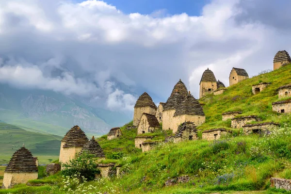 Antik Alanian Necropolis'e Kuzey Osetya