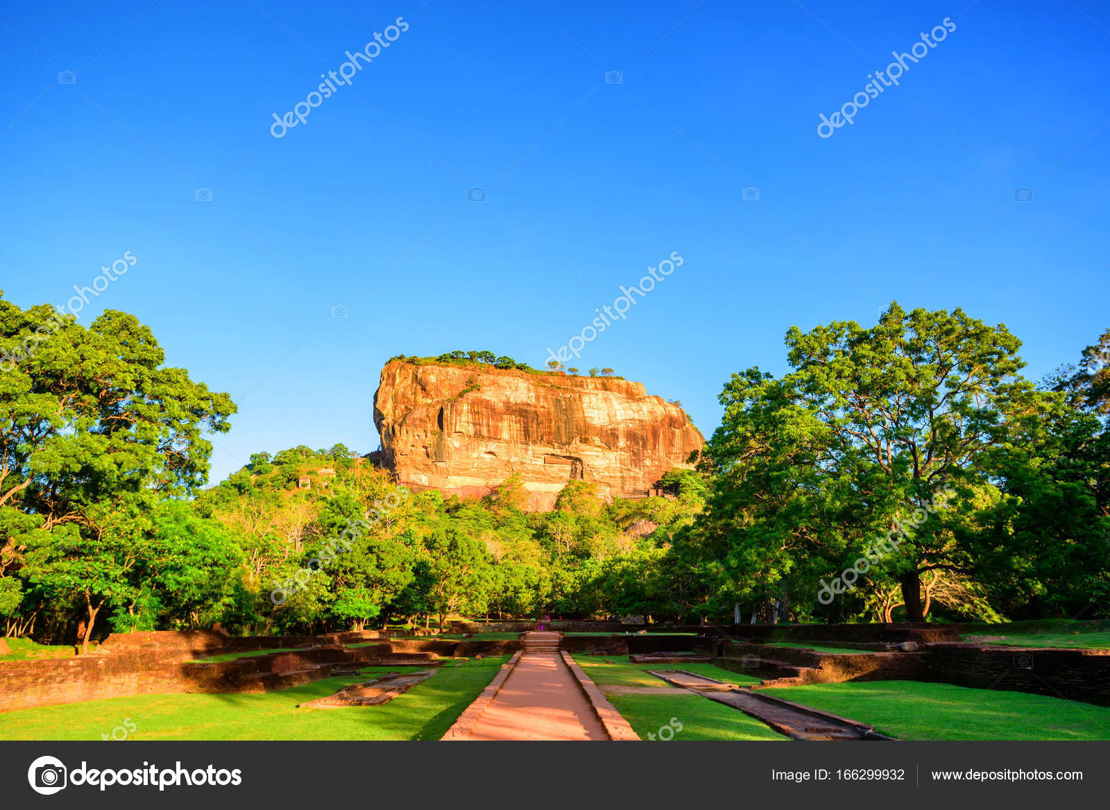 Sigiriya rock in Sri Lanka Stock Photo by ©Yakov_Oskanov 166299932