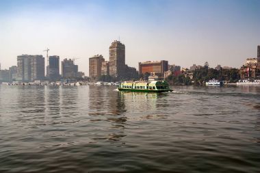 Cairo, Mısır - Mart 2010: Nil görünümünden