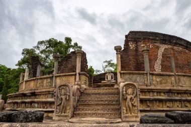 Vatadage Polonnaruwa içinde kalıntıları