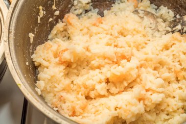 Pirinç porrige kadar kapatın