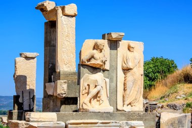 Kabartmaları Efes Antik şehir kalıntıları