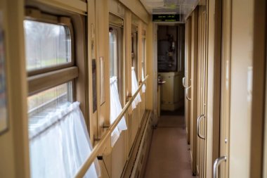 Tren vagonu içinde iç resim