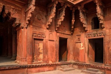 Kırmızı Agra, Hindistan içinde yer alan kale