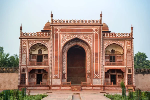 Itimad-ud-Daulah o Baby Taj en Agra, India — Foto de Stock