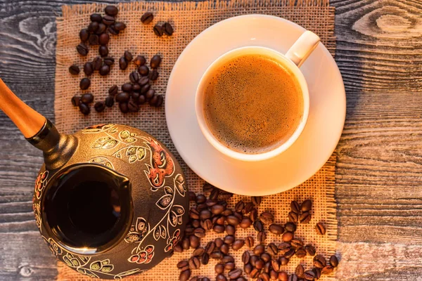 居心地の良い冬のコーヒーと cezva を設定 — ストック写真