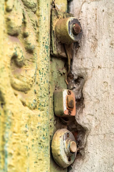 Retro starodawny wyblakły dzwonki drzwiowe — Zdjęcie stockowe