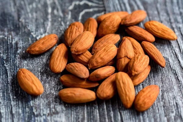 Kremalı likörü kahve çekirdekleri ile çekim