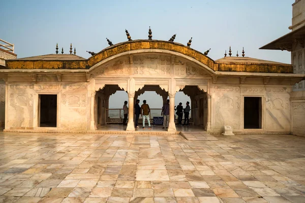 FORT, AGRA, INDIA - NOVEMBER, 2017: Golden Pavilion in Fort of Agra — Stock Photo, Image