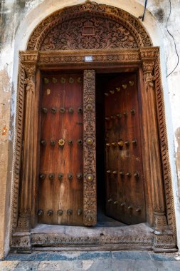 Stone Town, Zanzibar eski ahşap kapılar