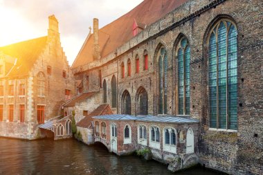 Güzel kanal ve Binalar, Bruges, Belçika