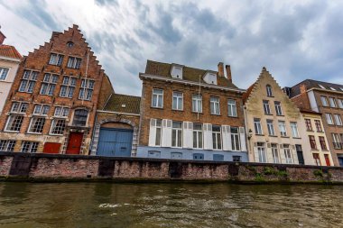 Güzel kanal ve Binalar, Bruges, Belçika
