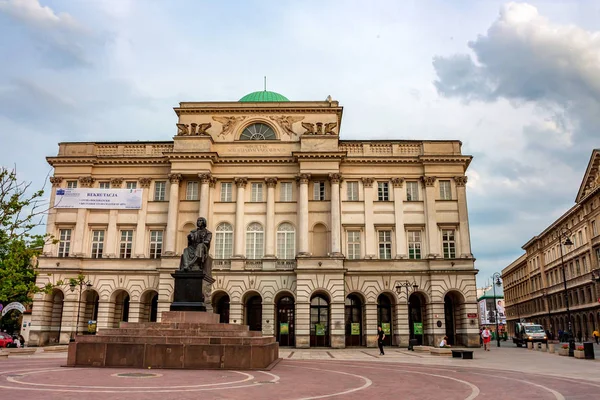 Βαρσοβία, Πολωνία - Ιούνιος 12, 2012: Άγαλμα του Κοπέρνικου για: Βαρσοβία — Φωτογραφία Αρχείου