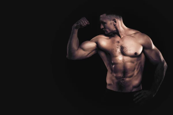 Hezký shirtless mužské fitness model — Stock fotografie
