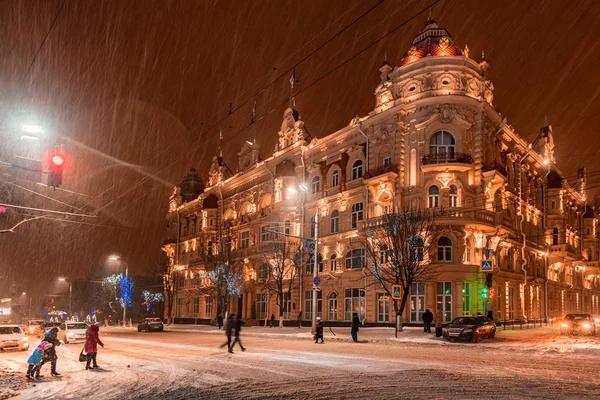 ROSTOV-ON-DON, RUSSIA - JANUARY 19, 2018: City hall building in Rostov-on-Don in winter — Stock Photo, Image