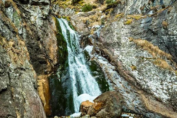 野生の渓流と美しい風景 — ストック写真