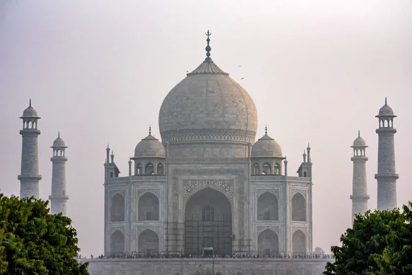 Taj Mahal vista panorâmica em Agra, Índia . — Fotografia de Stock