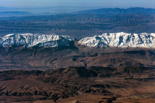 Εναέρια άποψη του βουνού από αεροσκάφος — Φωτογραφία Αρχείου