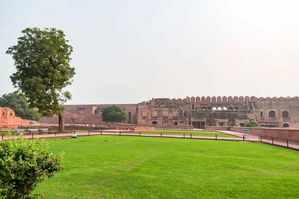 Агра, Сполучені Штати Америки - Листопад 2017 року: Червоний Форт у місті Agra, Сполучені Штати Америки — стокове фото