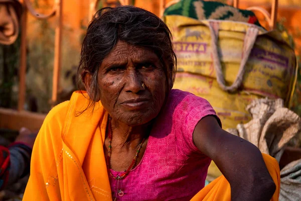 Джайпур, Сполучені Штати Америки - 9 листопада 2017: Невідомі старший Індійська жінка — стокове фото