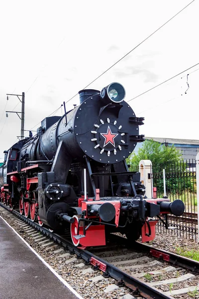 ROSTOV-ON-DON, RUSSIA - SEPTEMBER 1, 2011: TE-322 lokomotiv i jernbanemuseet – stockfoto