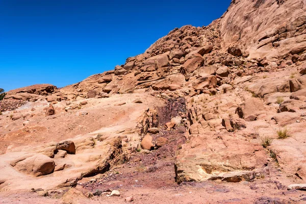 Rocce nel deserto sulla penisola del Sinai — Foto Stock